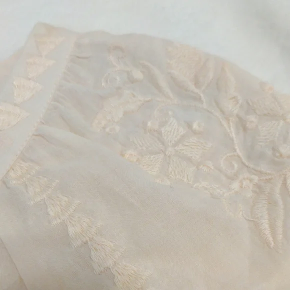 J-Jill. Women's Cream Embroidered Top - Picture 12 of 12